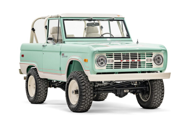 1973-Velocity-Classic-Ford-Bronco-front-passenger-side-1536x1024