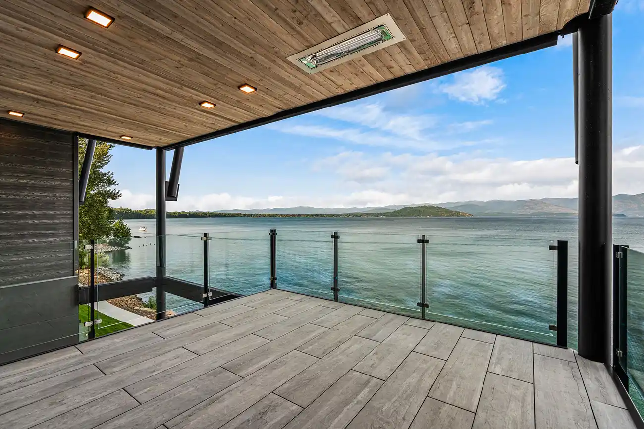 Seasons at Sandpoint Building 8 upper deck