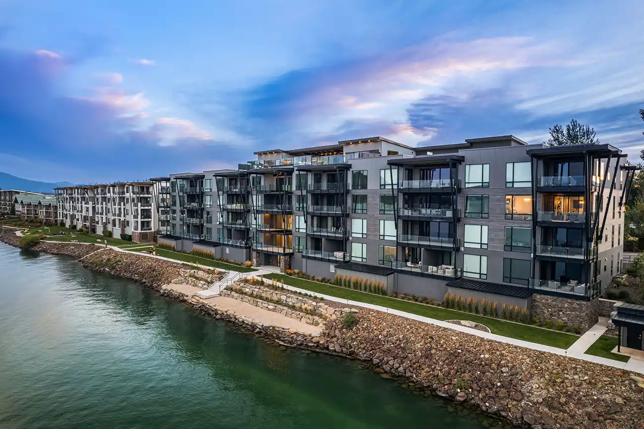 Seasons at Sandpoint Building 8